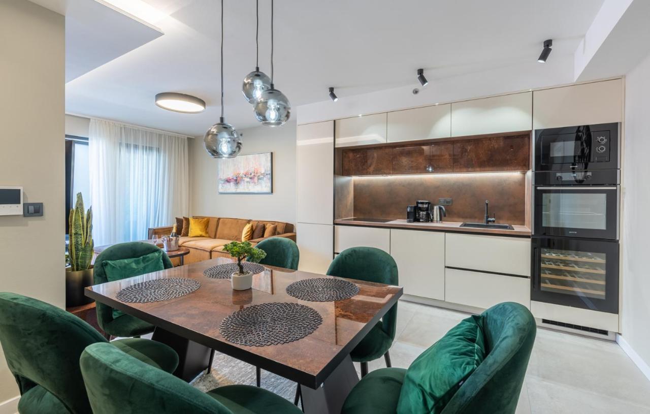 Val Di Sole Apartment Porec Ngoại thất bức ảnh