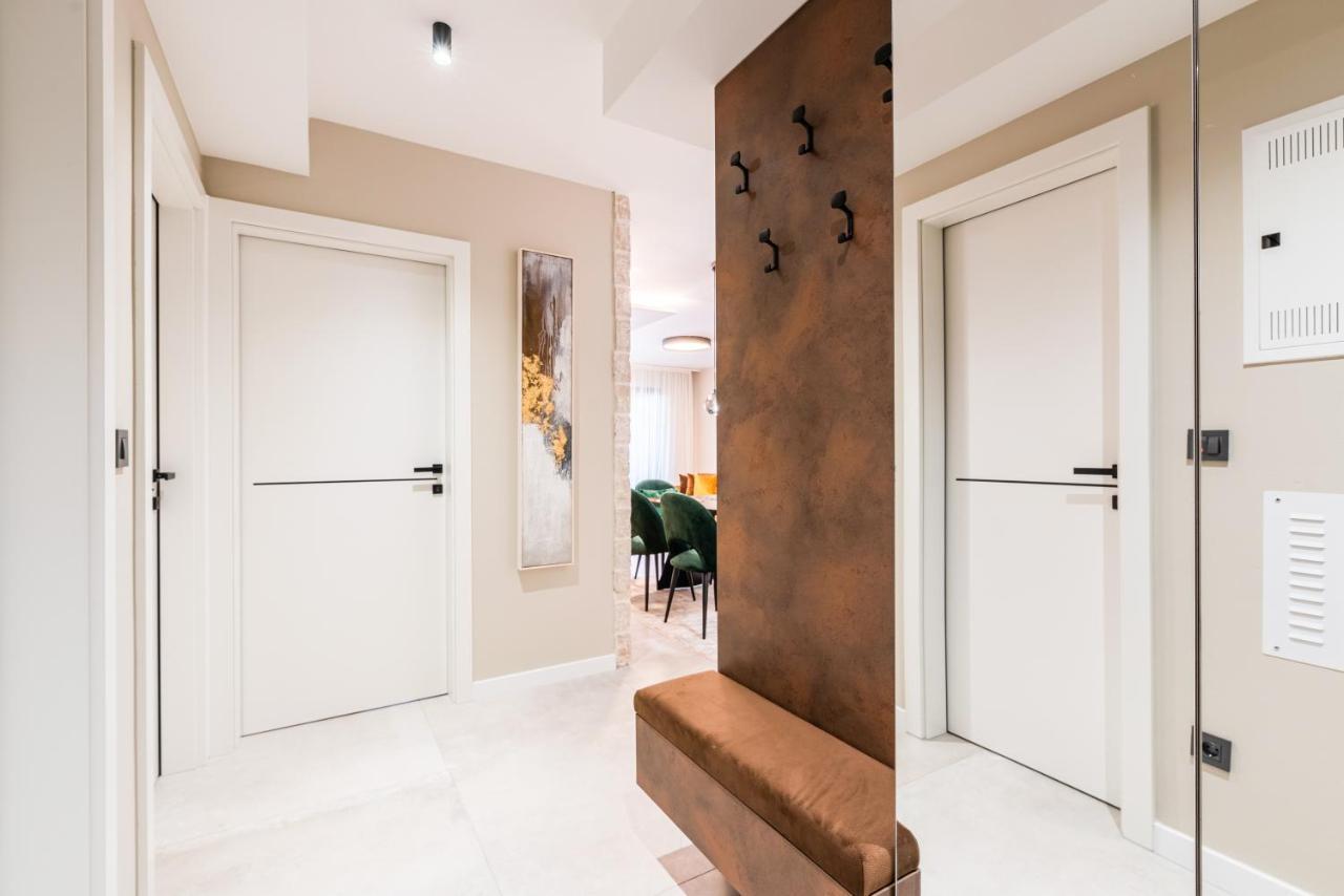 Val Di Sole Apartment Porec Ngoại thất bức ảnh